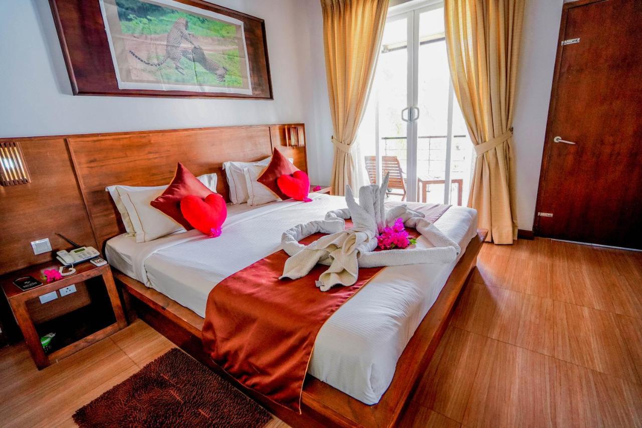 Hotel Tamarind Tree Tissamaharama Extérieur photo