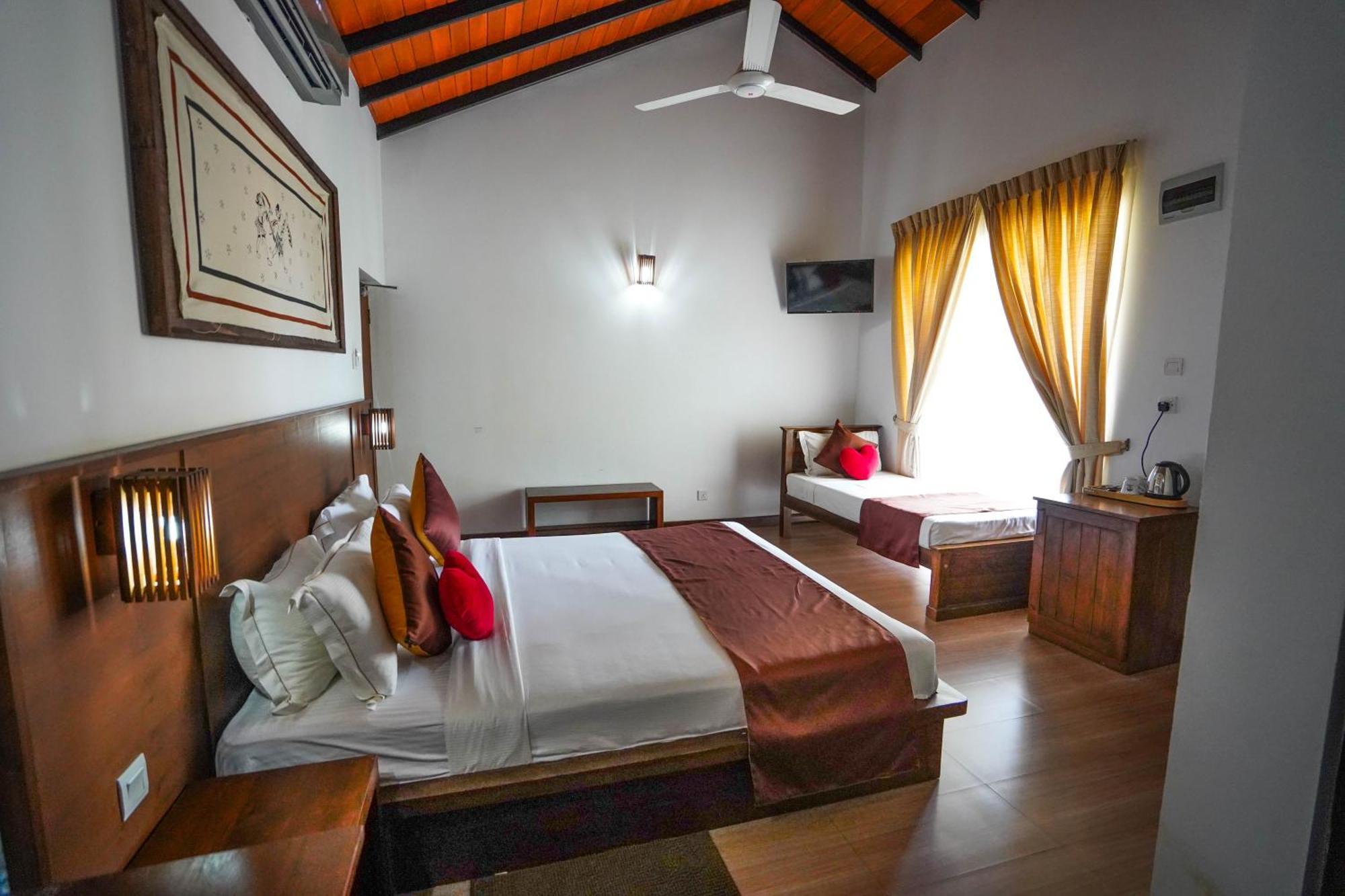 Hotel Tamarind Tree Tissamaharama Extérieur photo