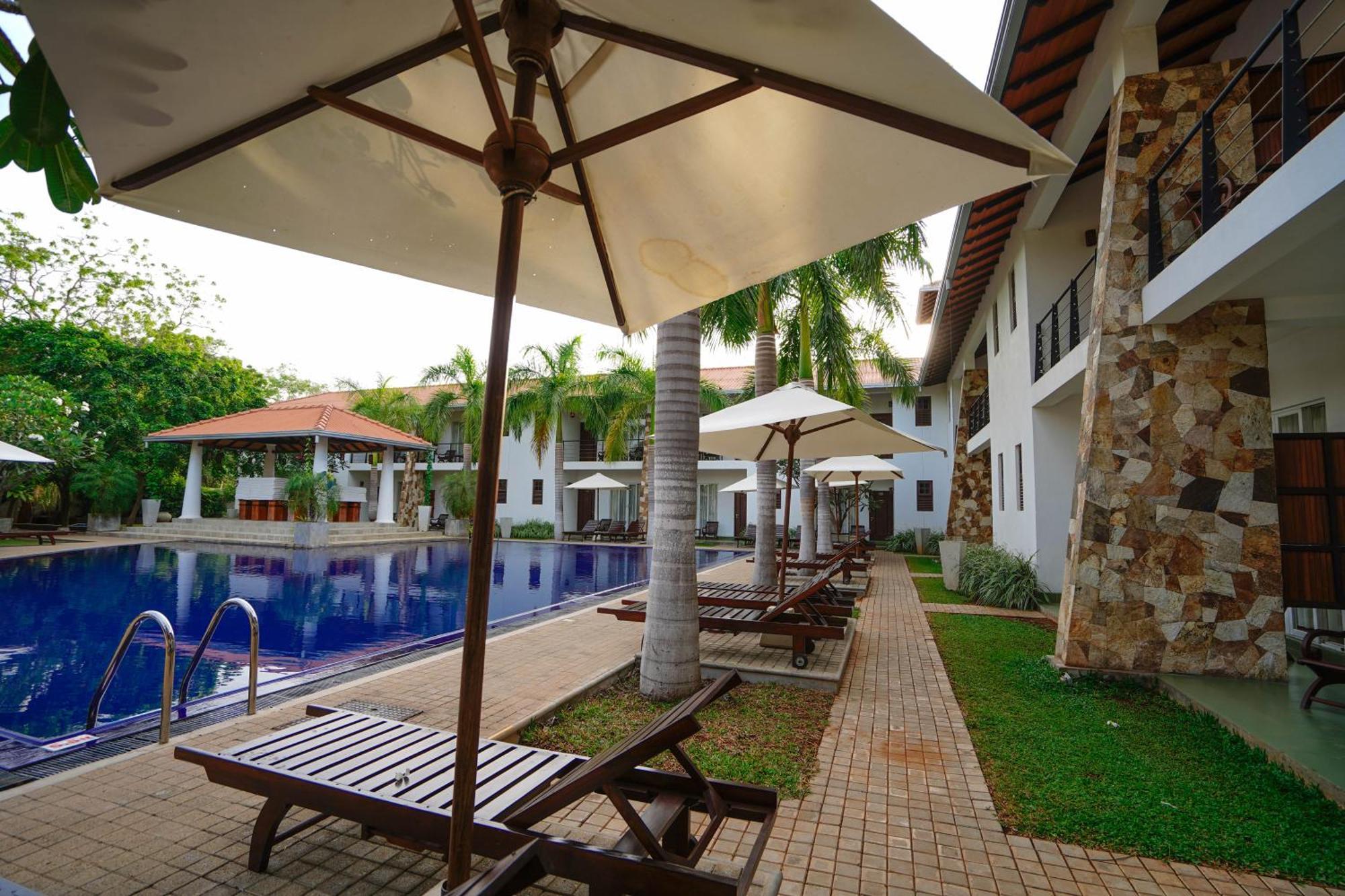 Hotel Tamarind Tree Tissamaharama Extérieur photo