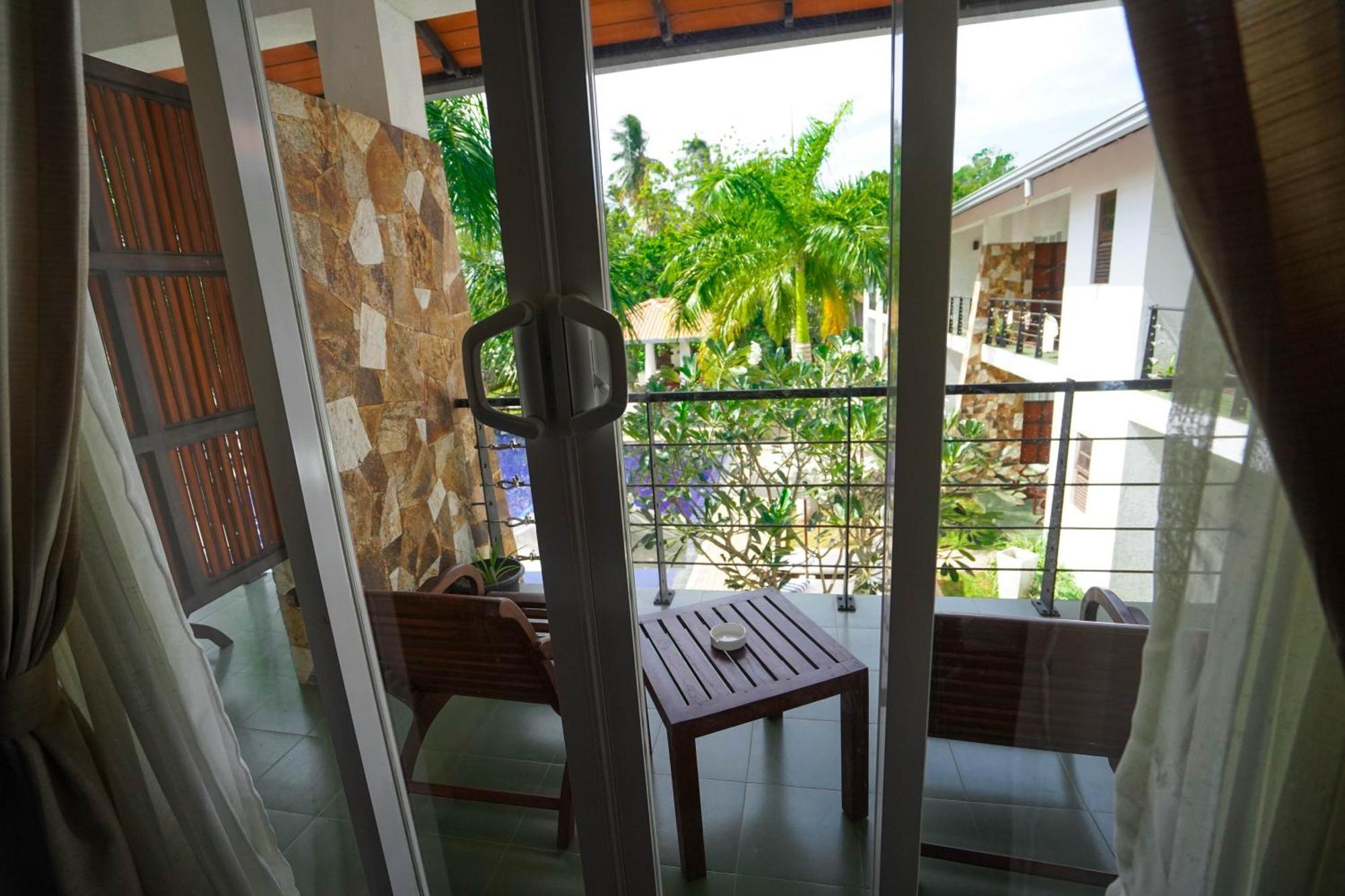 Hotel Tamarind Tree Tissamaharama Extérieur photo